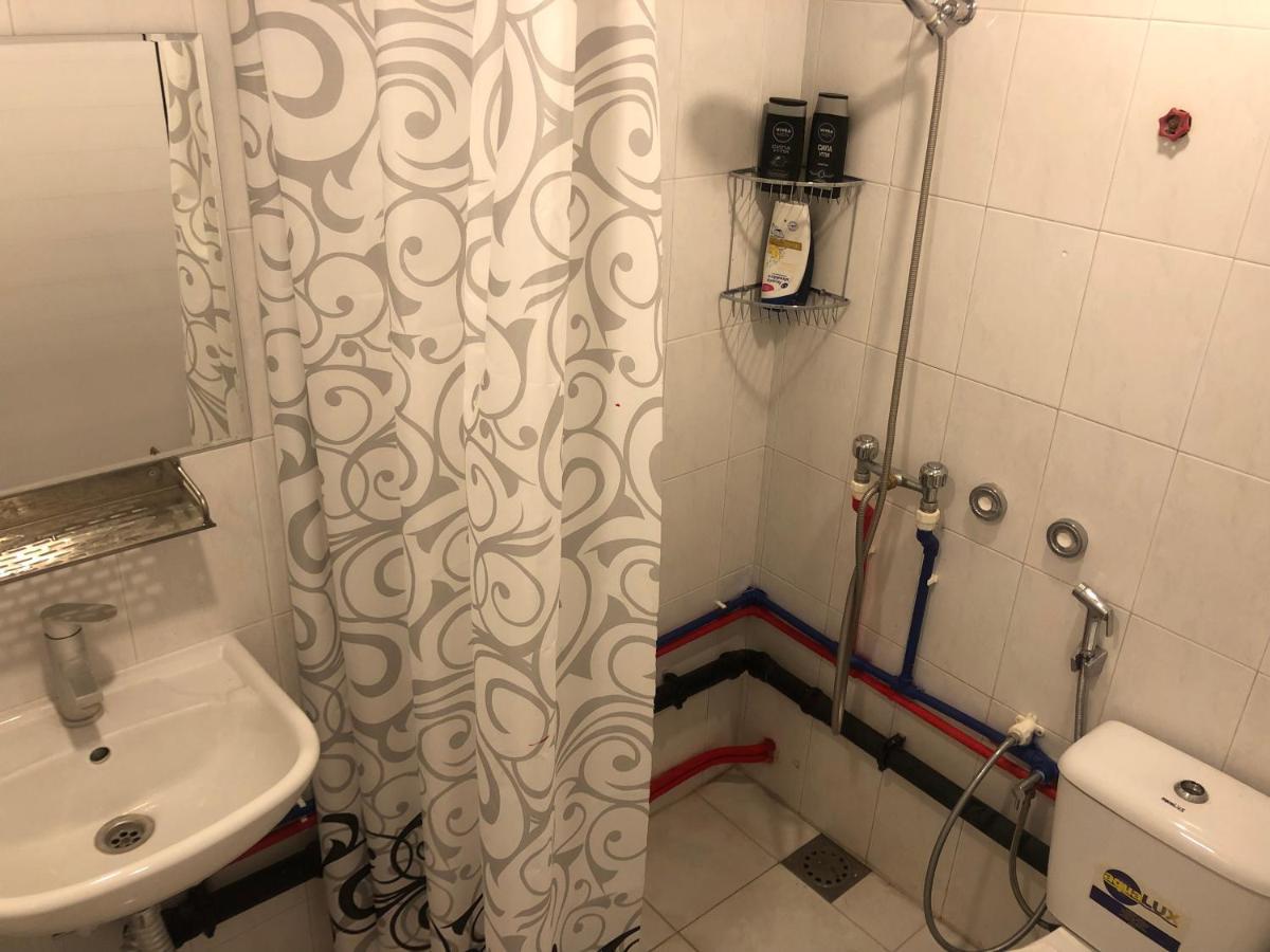יירבאן 4 Friends Hostel מראה חיצוני תמונה