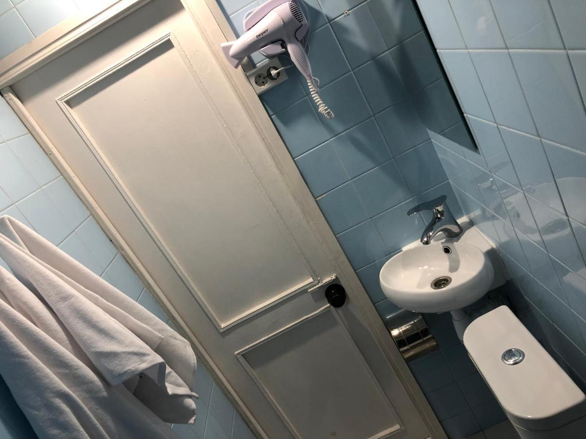 יירבאן 4 Friends Hostel מראה חיצוני תמונה
